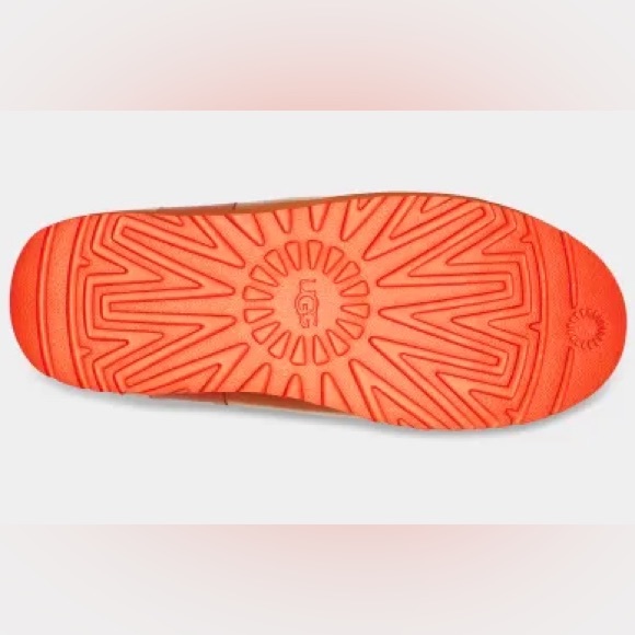 UGG Classic Clear Mini Faux-Shearling Rain Boots (Size EU 37) - Picture 4 of 4